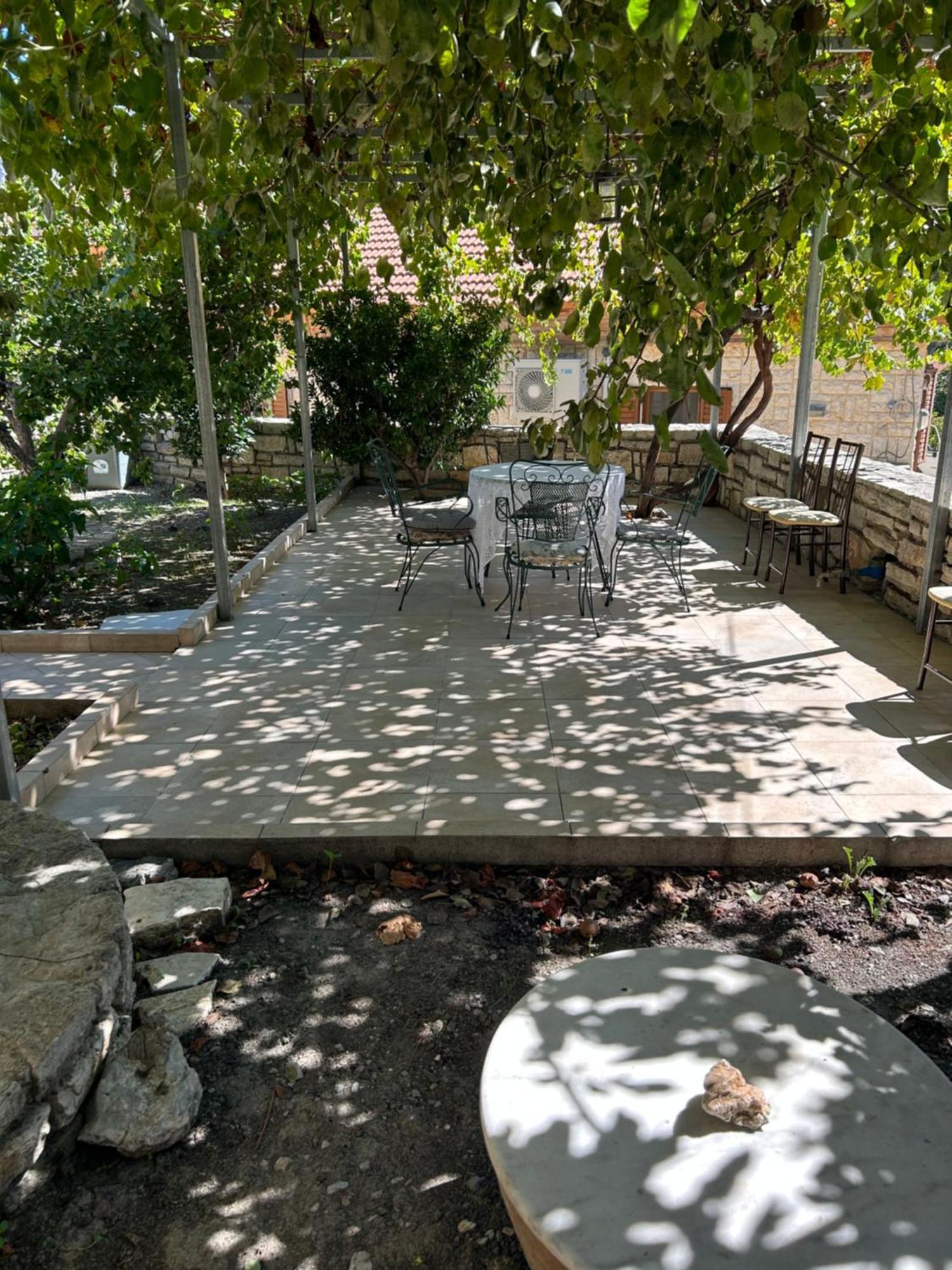 בית נופש Tulip House Yerakárion